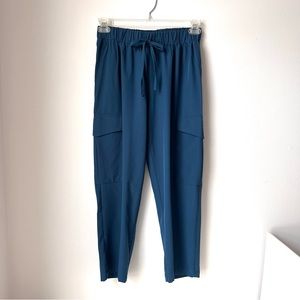Soho Apparel Wide Leg Capri or Ankle Pants Depending on Height Sz Small